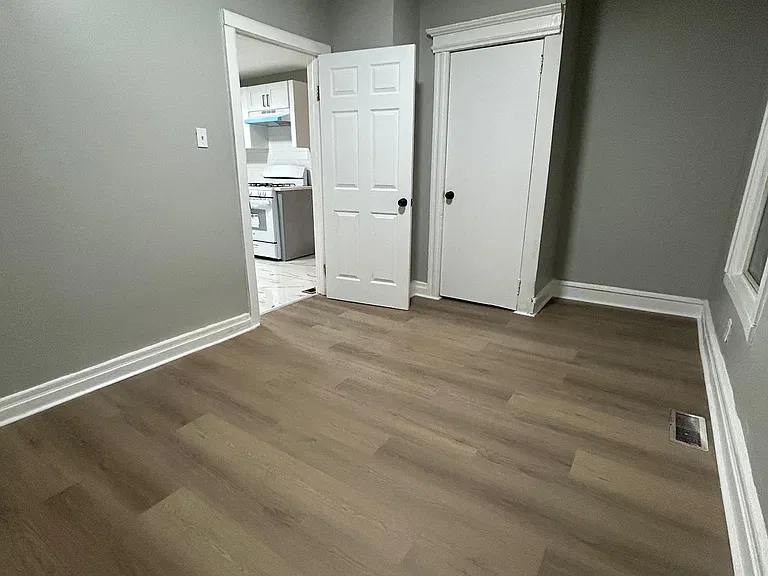 44 Hazelwood Ave #1 — photo 3 of 8