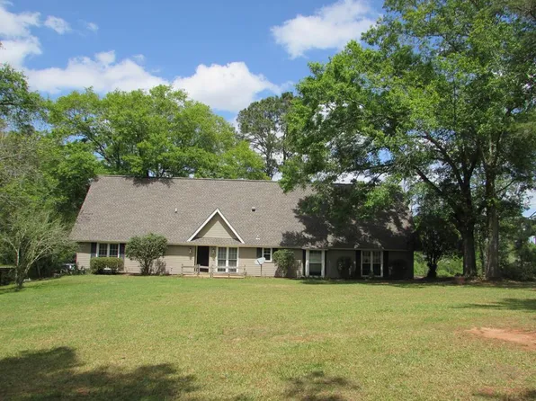 574 Lakewood Dr, Blakely, GA 39823