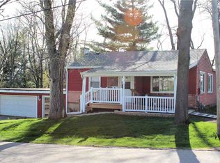 406 S Ogle Ave, Mount Morris, IL 61054