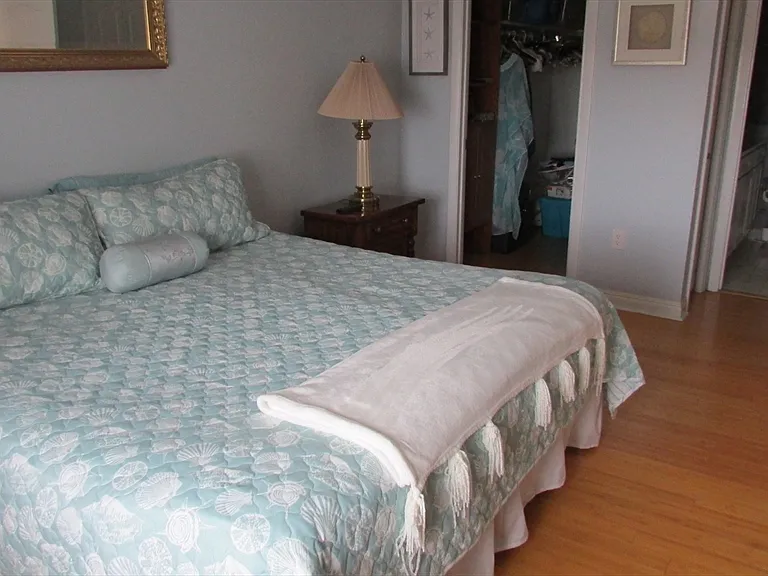 100 Marina Dr #508 — Photo 28