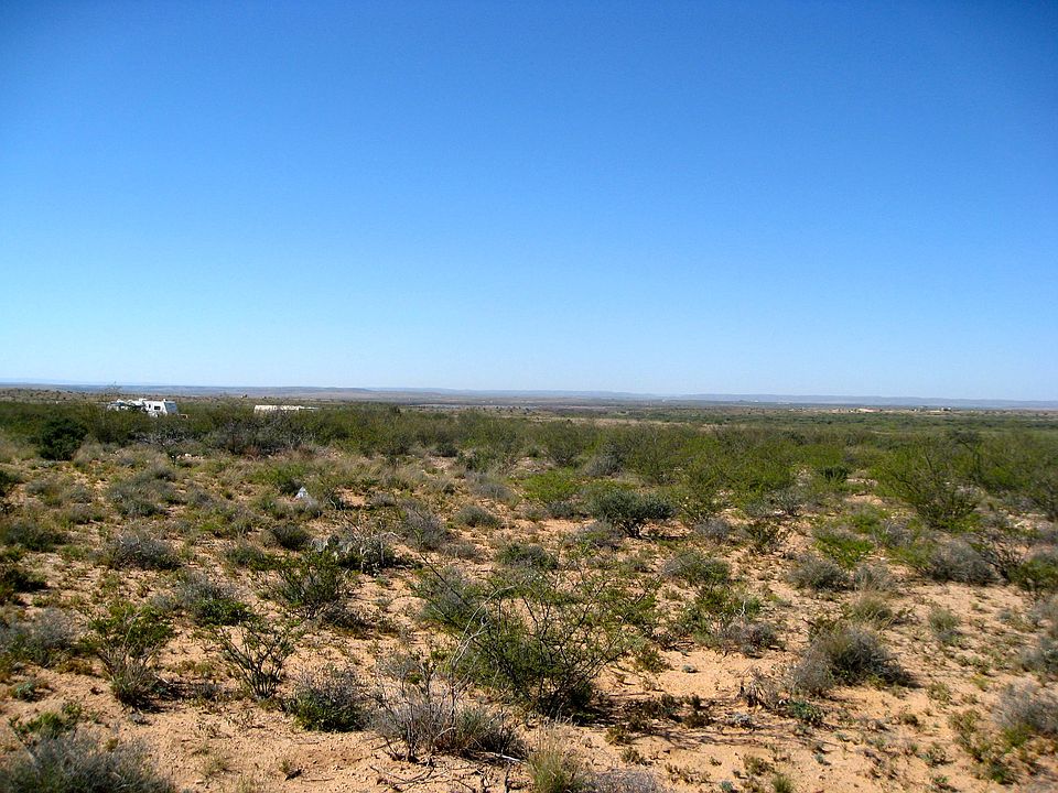 2nd image of 225 Illinois Camp Rd