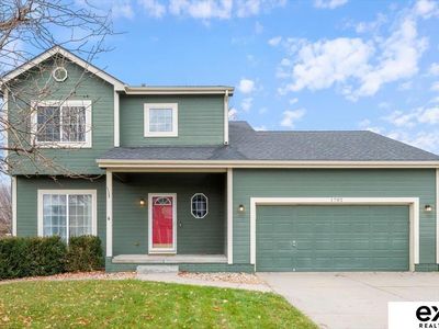 1702 Kelsey St, Papillion, NE, 68046