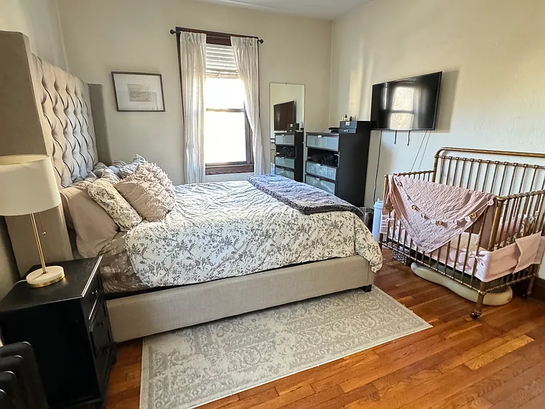 107 Ravenhurst Ave #2 — Photo 11