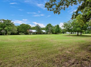 206 Clements Rd, Whitesboro, TX 76273