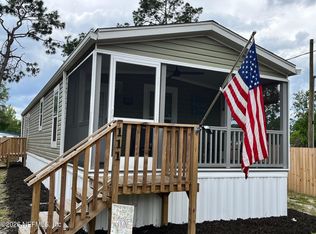 111 & 113 WATEROAK Road, Satsuma, FL 32189