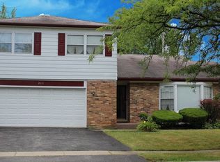 2815 Greenwood Rd, Hazel Crest, IL 60429