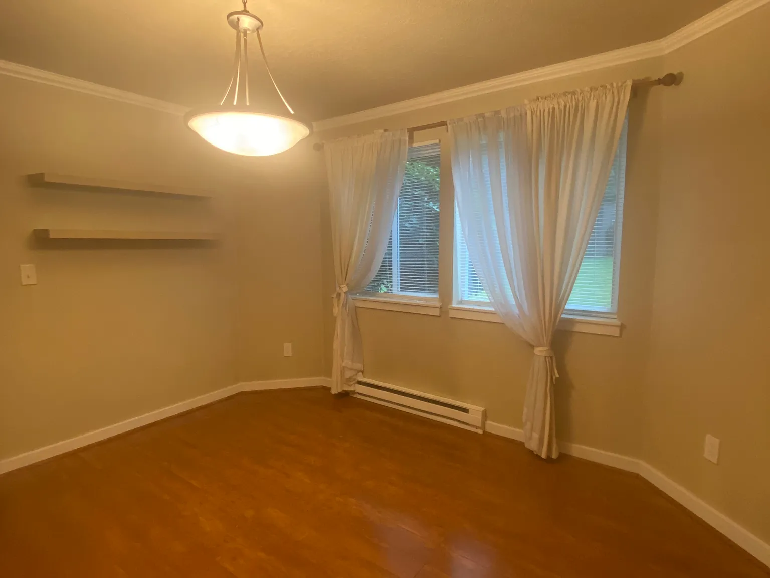 2 bed, 1009 sqft, $2,300 — Photo 1