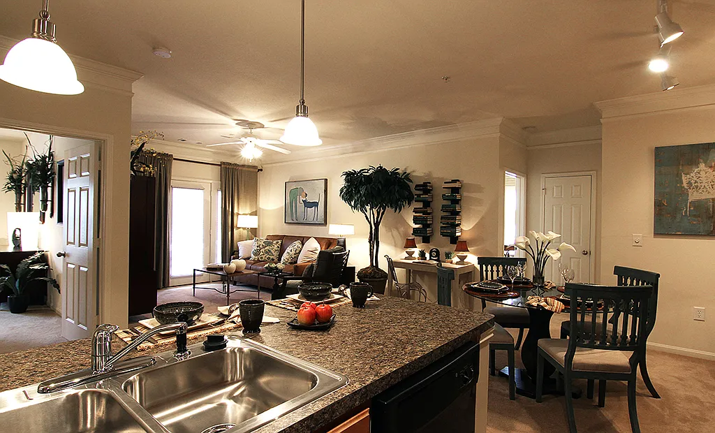 Reed Creek Apartments — Photo 1