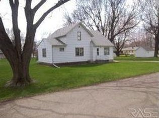 1236 Fell St, Larchwood, IA 51241
