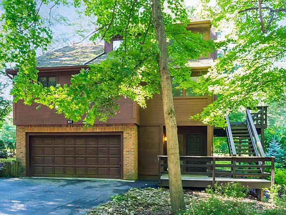 3rd image of 411 Hickory Ln