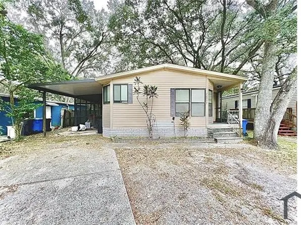 10555 Bay Hills Cir, Thonotosassa, FL 33592