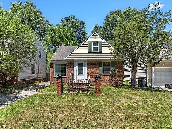 2nd image of 3809 Bainbridge Rd