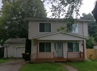 617 W Main St, Grand Ledge, MI