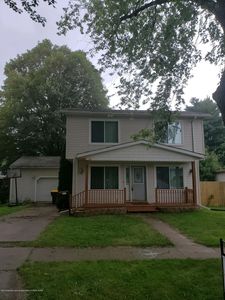 617 W Main St, Grand Ledge, MI, 48837