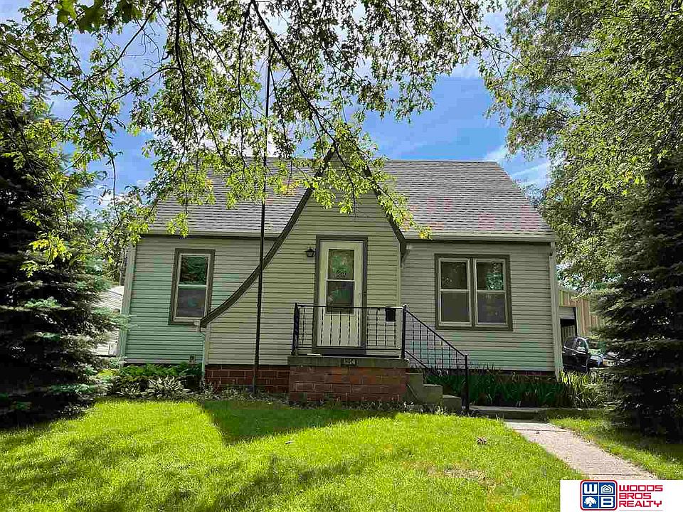 1214 N 9th St Beatrice NE 68310 Zillow