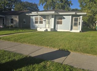 921 Carlton St, Mishawaka, IN 46544