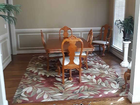 4th image of 709 Longwood Pl