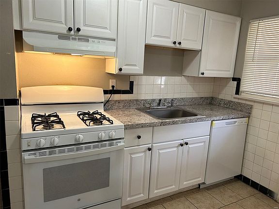 4th image of 8912 Stansberry Ave