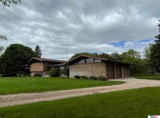 920 123rd Rd, Stromsburg, NE 68666