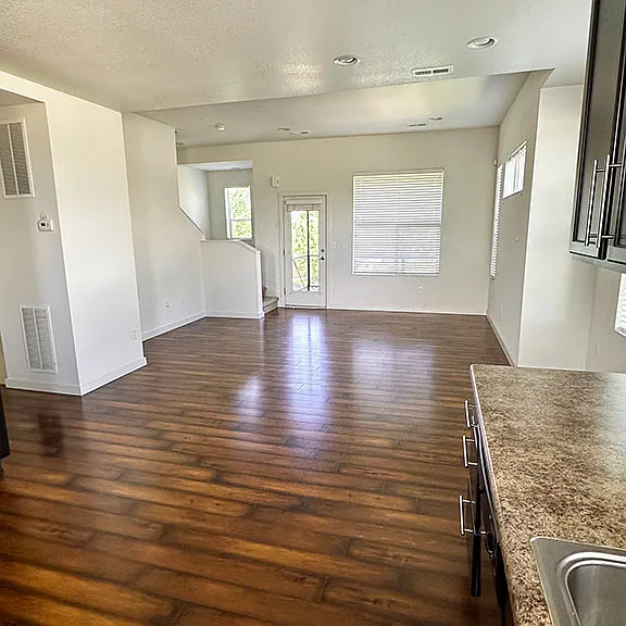 8252 E 24th Dr — Photo 5