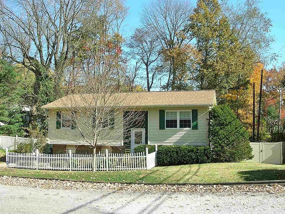 1st image of 4988 Jamestown Dr