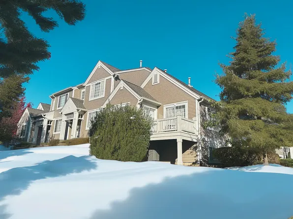 2358 Twilight Dr, Aurora, IL 60503