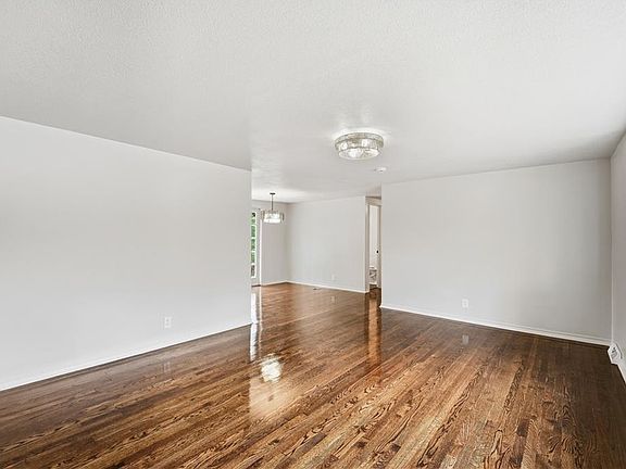 4th image of 4005 NW 52nd St