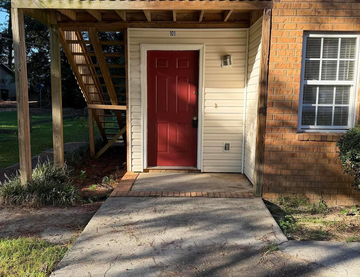 2 bed, 2.0 bath, 936 sqft, $1,150 — Photo 1