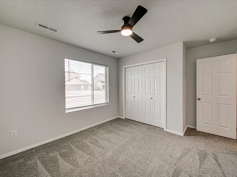 16859 Courtney Way — Photo 5