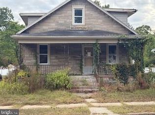 18 S Monroe Ave, Hammonton, NJ 08037