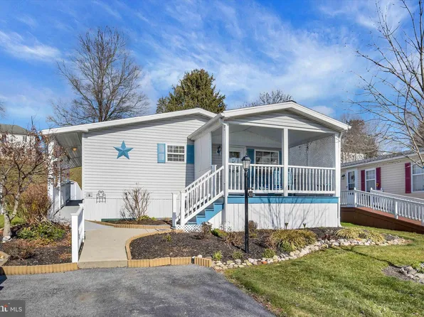 428 W Cedar St, Palmyra, PA 17078