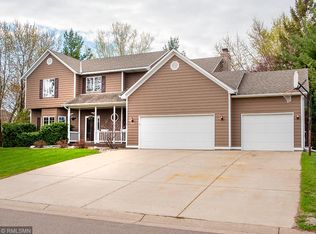 7937 Upper 17th St N, Oakdale, MN 55128