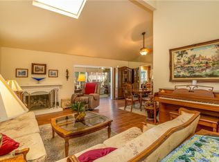 1469 Wedgewood Ave, Upland, CA 91786