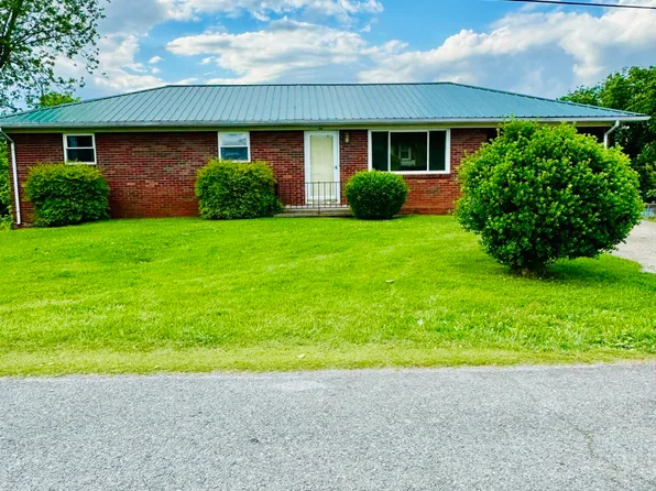 5746 Smokey View Dr, Morristown, TN 37814