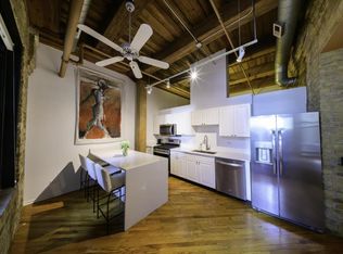 226 N Clinton St APT 311, Chicago, IL 60661