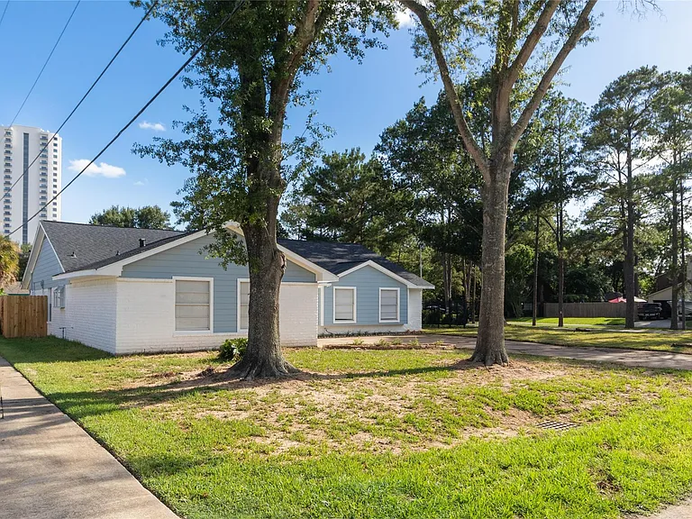 500 Shirleen Dr — Photo 36