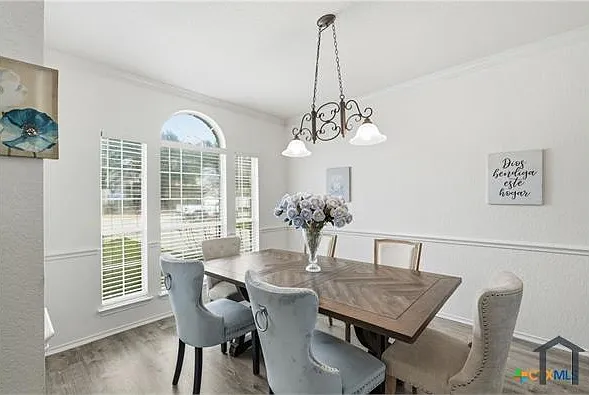 1410 Katie Lynch Dr — Photo 2