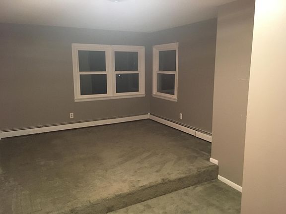 4th image of 538 Elm Ave