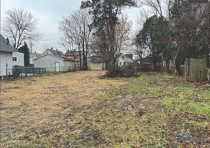 1st image of 234 Dexter St