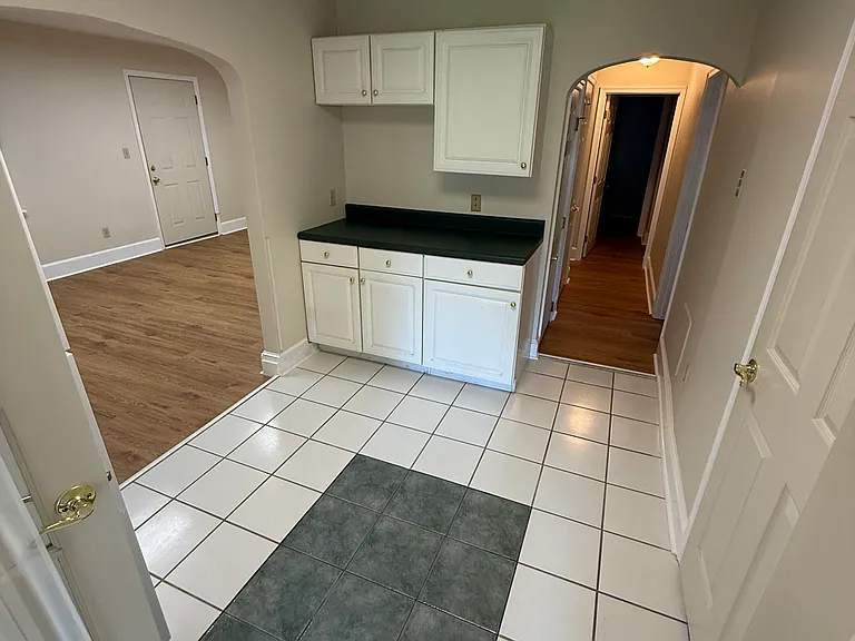 5027 E Trindle Rd — Photo 10