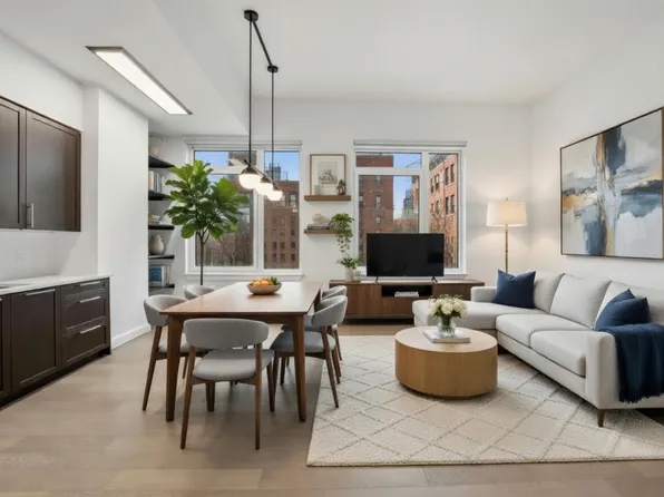 152-11 89th Avenue image 1 of 8