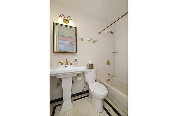 Rented by Maxwell Jacobs | media 18