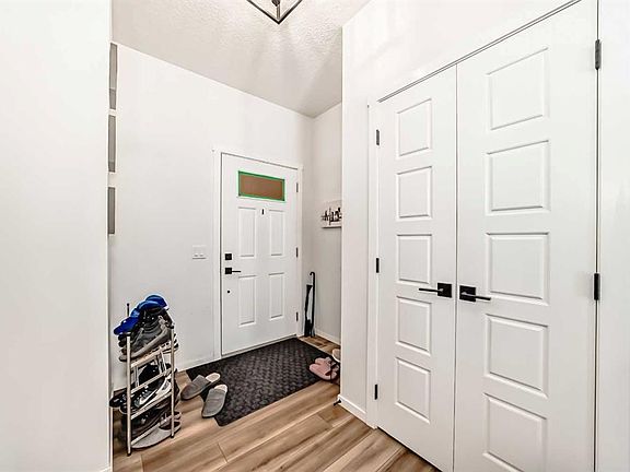 3rd image of 91 N Walcrest Way SE
