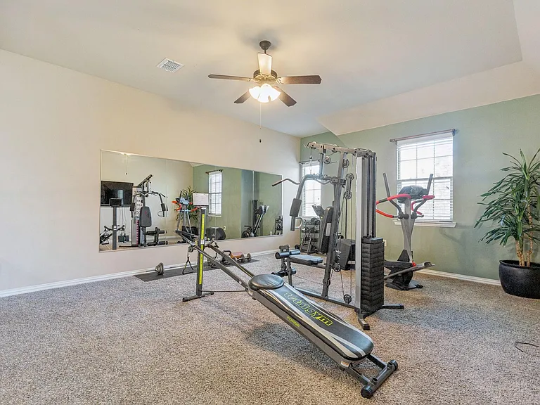 112 Chatfield Dr — Photo 19