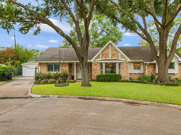 4907 Golf Dr, Houston, TX 77018