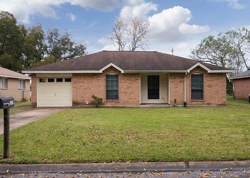 1st image of 119 Brigadoon Ln