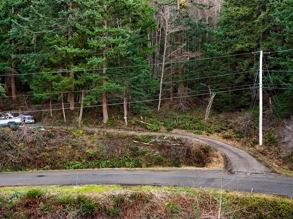 2981 Hales Passage Drive, Lummi Island, WA 98262