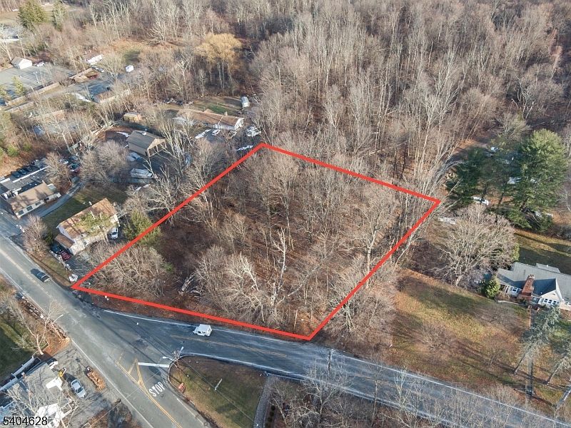 1st image of 2046 Macopin Rd