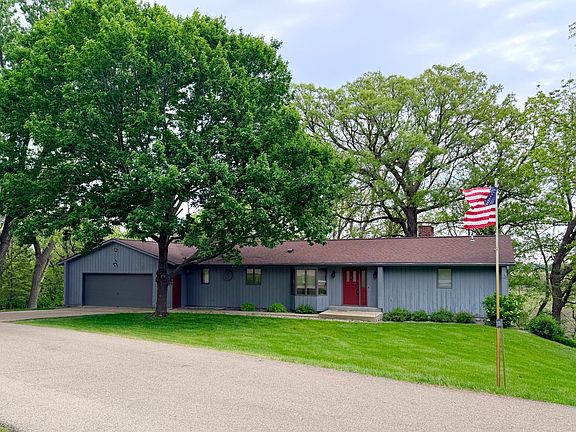3rd image of 24106 Walnut Dr
