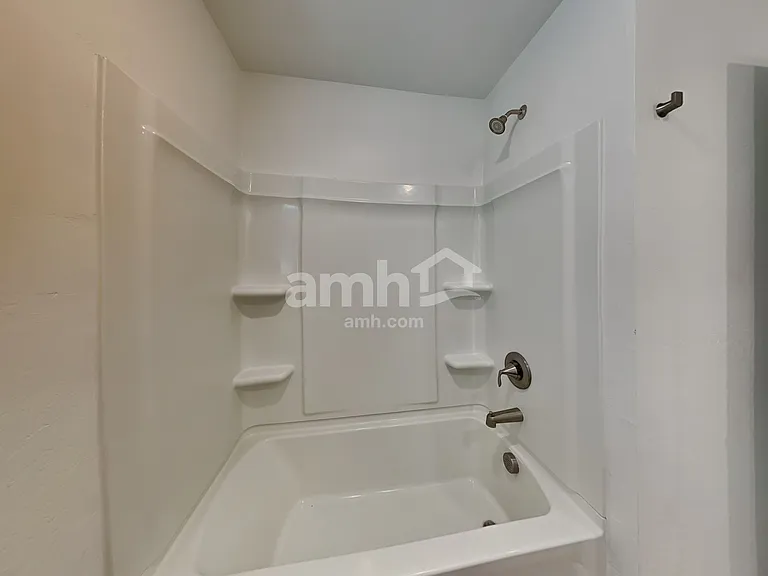 678 W Laredo Ave — Photo 14